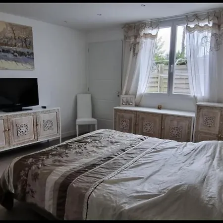 Belle Privee Avec Douche Et Toilette Independantes Dans Magnifique *